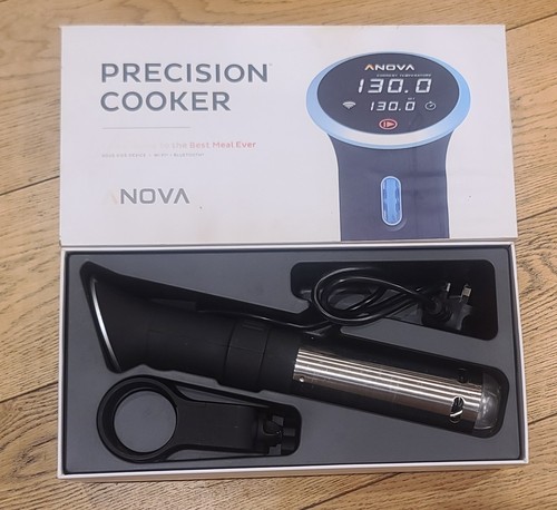 Anova precision cooker sous - cooker,