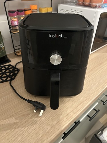 Instant vortex 3 - instant, 4-in-1