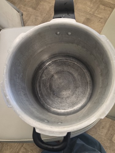 Pressure cooker prestige - pressure,